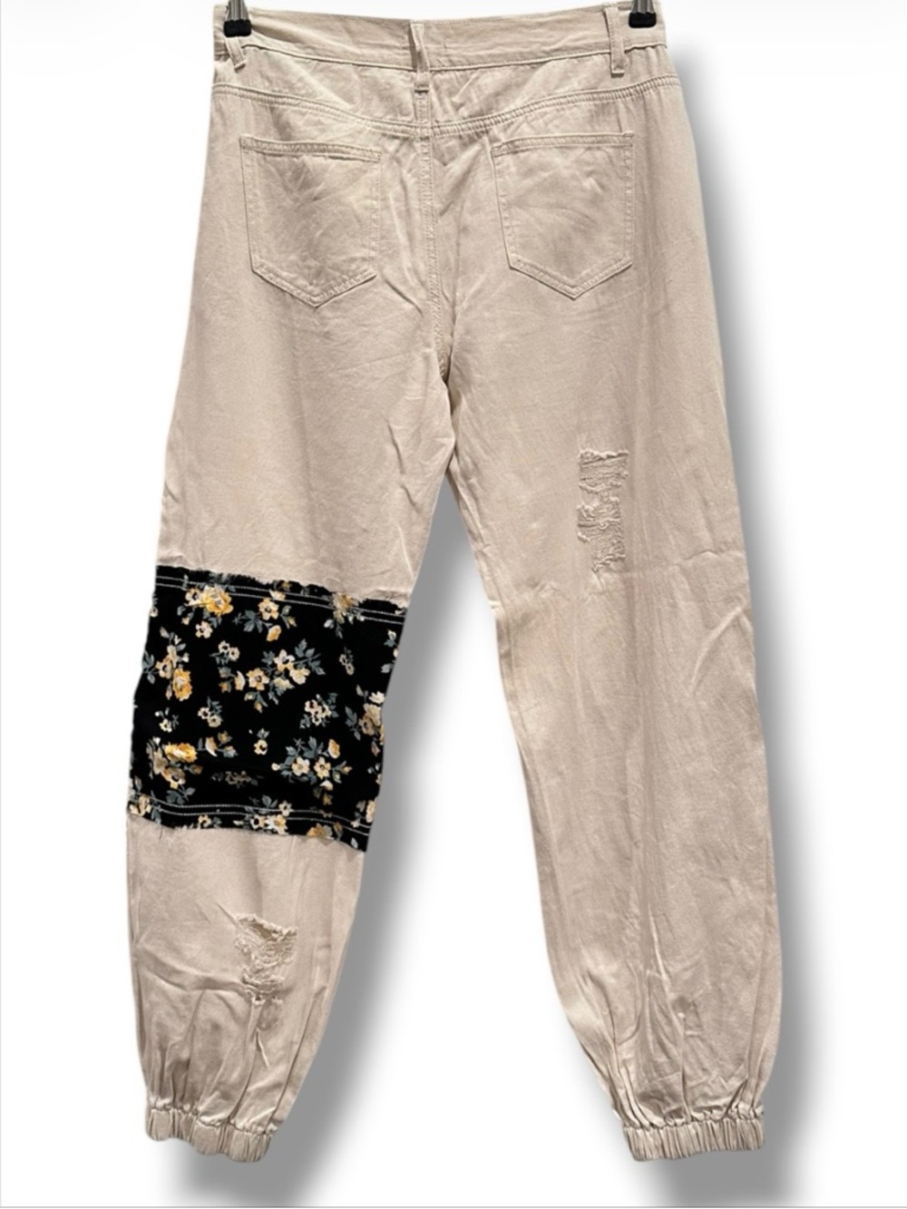 POL Patchwork Floral Jogger Pants Boho Distressed Embroidered Size M - Picture 3 of 11